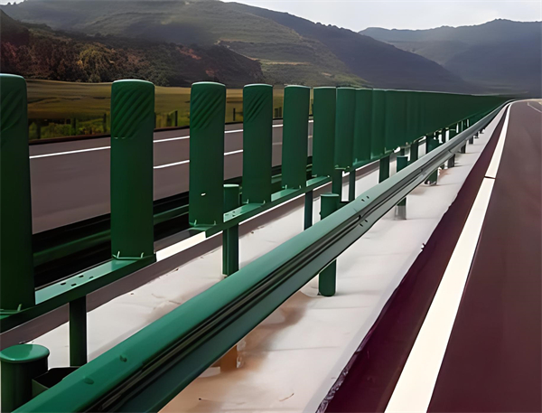 白沙三波护栏板在高速公路的应用